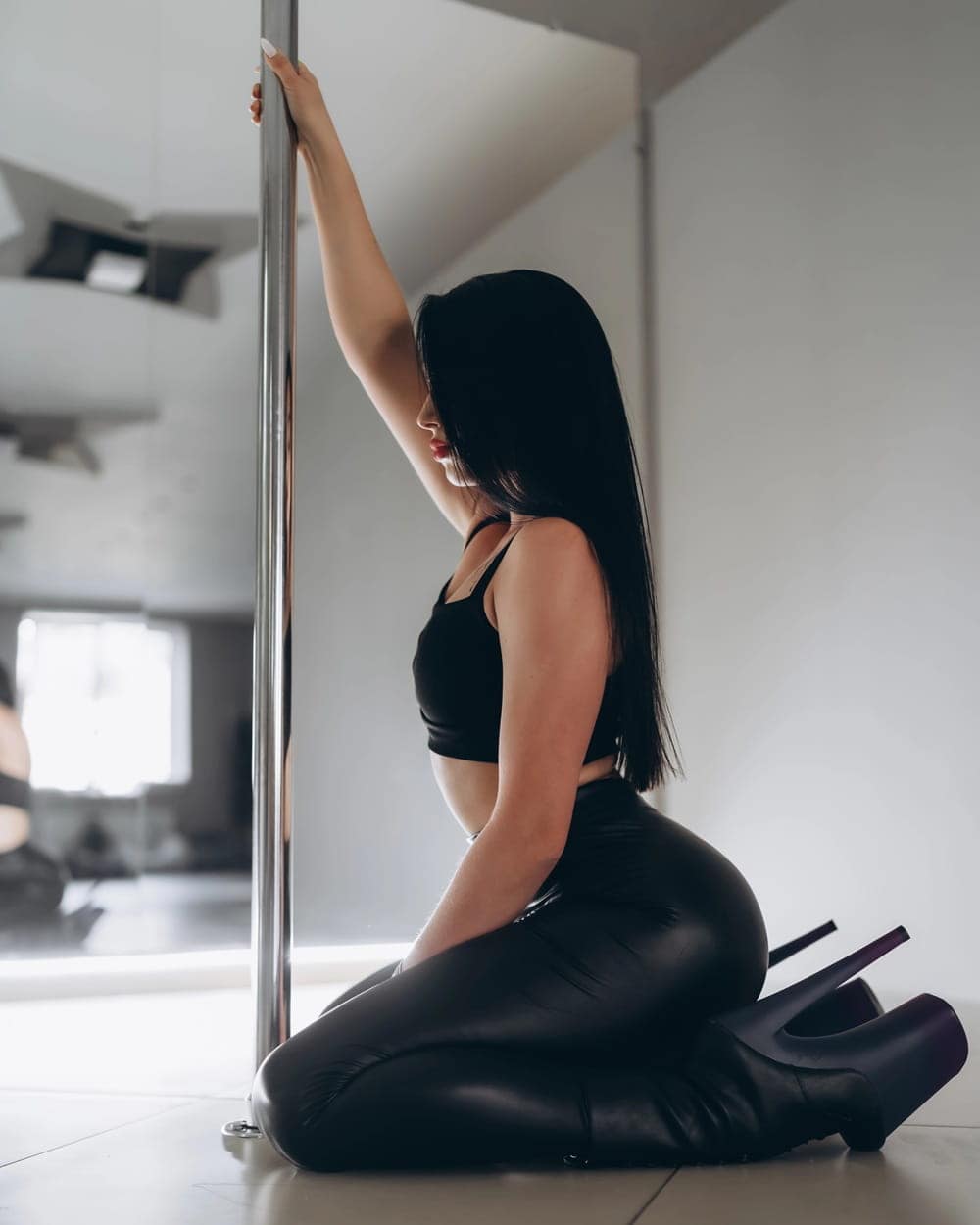 Héléna hôtesse tel rose